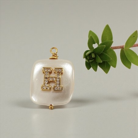 Ciondolo in madreperla con Lettera iniziale H con strass 20x27mm 1pz | GDO