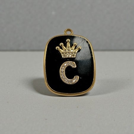 Piastrina in resina nera con Lettera C con strass 22x30mm 1pz | GDO