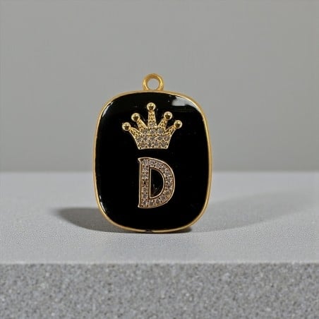 Piastrina in resina nera con Lettera D con strass 22x30mm 1pz | GDO
