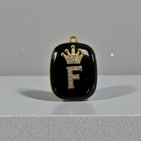 Piastrina in resina nera con Lettera F con strass 22x30mm 1pz | GDO