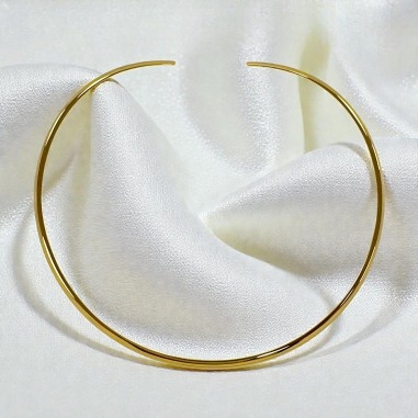 Collana rigida curva in Acciaio inox oro piatto diametro 13.5cm 1pz | GDO