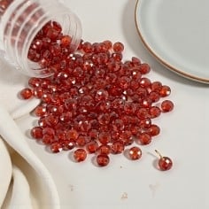 Ciondoli di Zircone tondo sfaccettato Rosso con foro alto 4mm 100pz | GDO