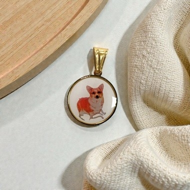Ciondolo cane Corgi rotondo in Acciaio dorato 16mm 1pz | GIoie d'Oriente