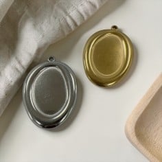 Ciondolo irregolare base resina in acciaio inox 25x35mm 1pz Gioie d'Oriente