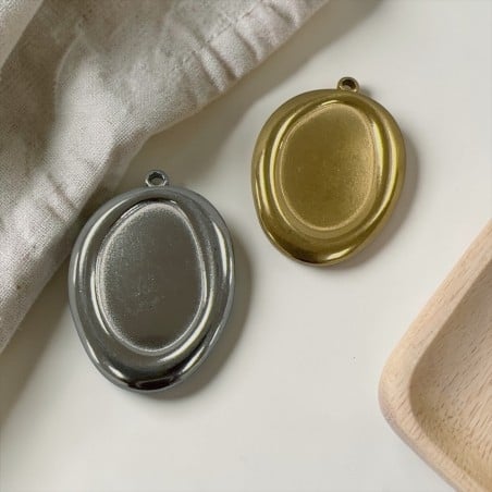 Ciondolo irregolare base resina in acciaio inox 25x35mm 1pz Gioie d'Oriente