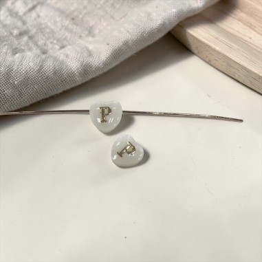 Cuore con lettera P in Madreperla con foro passante 8mm | GDO