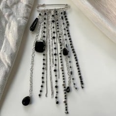 Spilla fai da te con catene argentate e pietre nere pendenti, kit materiale bigiotteria creativo, marchio Gioie d'Oriente