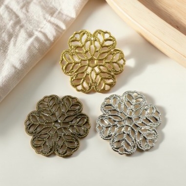 Filigrana a fiore traforato in ottone 29mm - Vari colori | Gioie d'Oriente