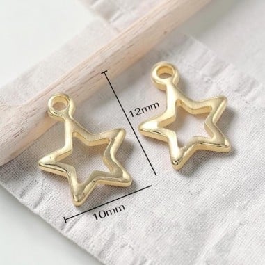 Ciondoli stella vuota in ottone oro 6x8 e 10x12 mm 2pz Gioie d'Oriente