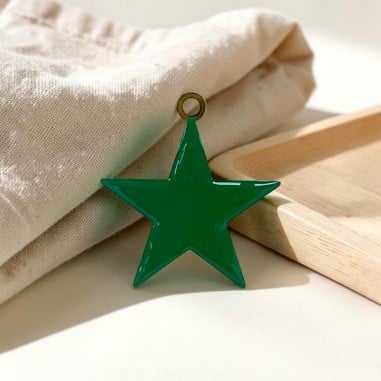 Ciondolo Stella smaltata verde scuro in Acciaio oro 46x50mm 1pz | GDO