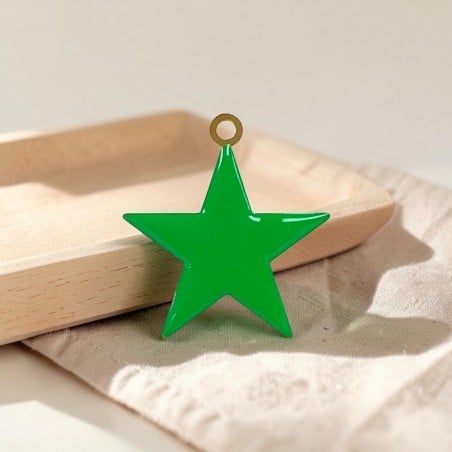 Ciondolo Stella smaltata verde in Acciaio oro 46x50mm 1pz | GDO
