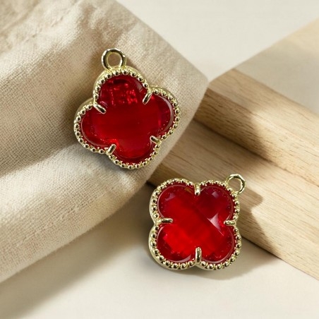 Ciondolo Quadrifoglio in cristallo rosso con base in ottone oro 17x18mm 1pz | GDO