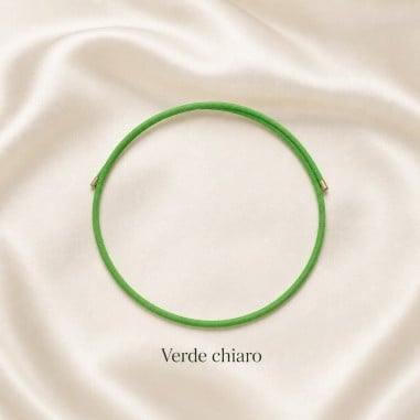 Girocollo verde e verde chiaro regolabile, chiusura magnetica dorata, filo 1.8mm GDO