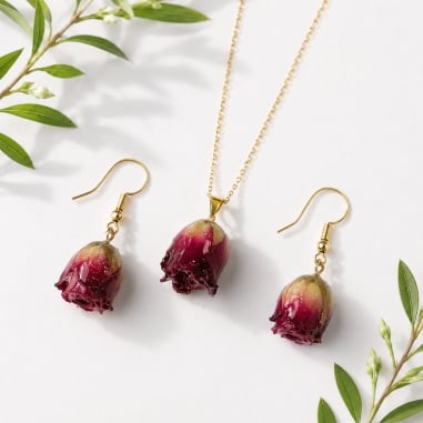 Ciondolo rosa naturale essiccata colore rosso verde con gancio oro 2cm GDO