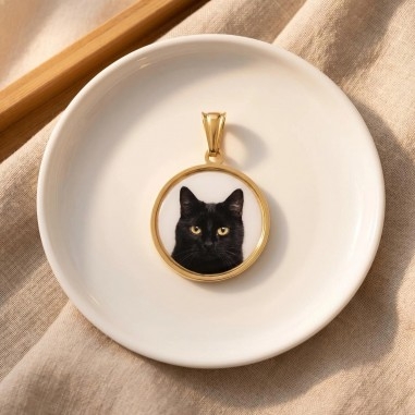 Ciondolo rotondo con stampa di Gatto nero in Acciaio dorato 22mm 1pz | GDO