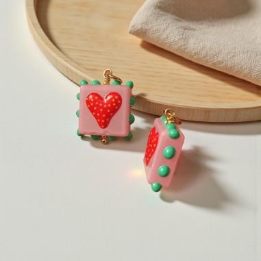 Ciondolo quadrato con Cuore in Vetro smaltato 18x26mm 1pz  | GDO