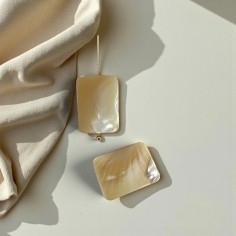 Perle a forma di Rettangolo piatto in Madreperla beige 1pz - Due misure | GDO 2