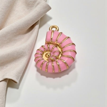 Ciondolo a forma di Conchiglia smaltata Rosa in Acciaio dorato 15x21mm | GDO