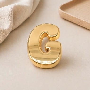Distanziatore Lettera iniziale G bombata in ottone dorato 15x20mm vuoto all'interno foro 3.5x14mm 1pz | GDO