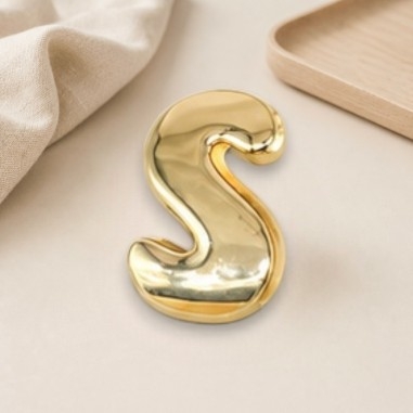 Distanziatore Lettera iniziale S bombata in ottone dorato 15x20mm vuoto all'interno foro 3.5x14mm 1pz | GDO