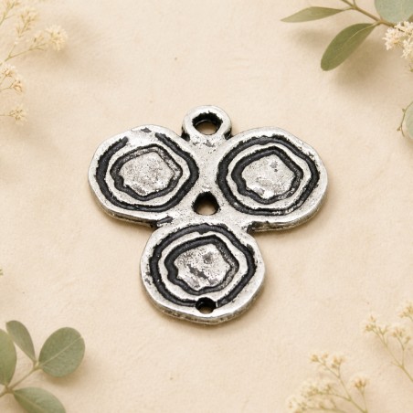 Ciondolo connettore Trifoglio in zama 23 x 22 mm 4pz Gioie d'Oriente