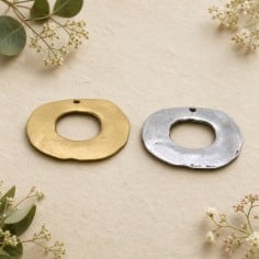 Ciondolo ovale schiacciato vuoto in zama 21 x 17 mm 4pz Gioie d'Oriente