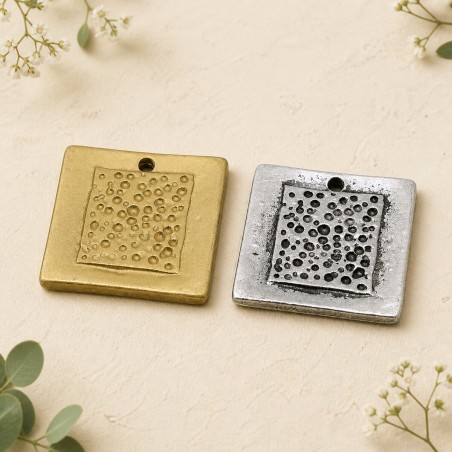 Ciondolo rettangolare in zama oro e argento 24 x 24 mm 1pz Gioie d'Oriente