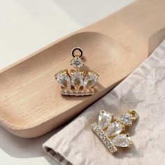 Ciondolo da incollare Corona in ottone oro chiaro con strass 11x12mm 1pz | GDO